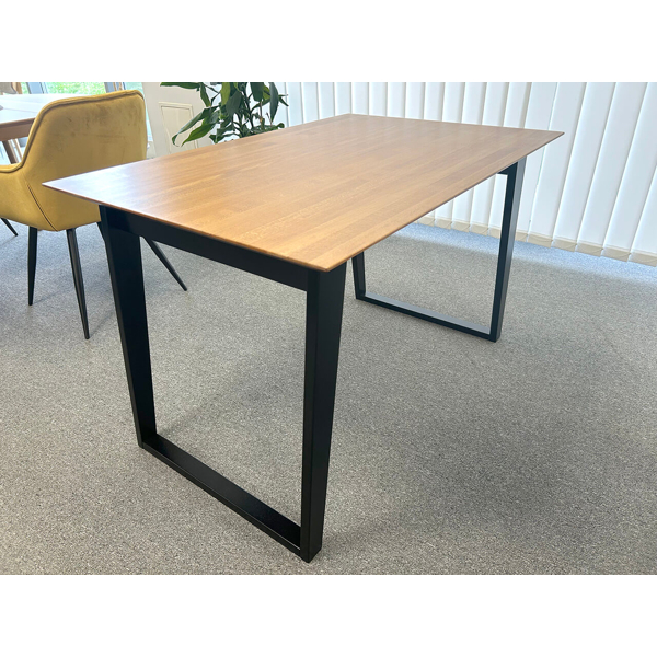 IKAROS jedálenský stôl