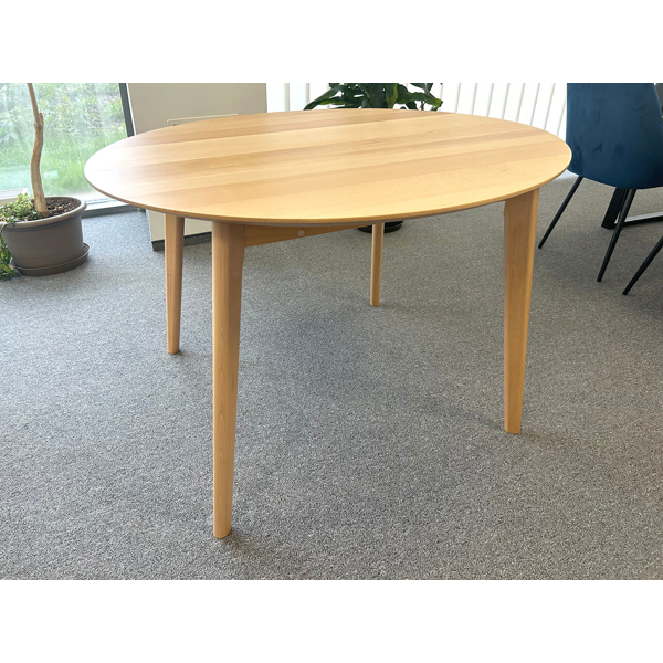 OLIVER jedálenský stôl