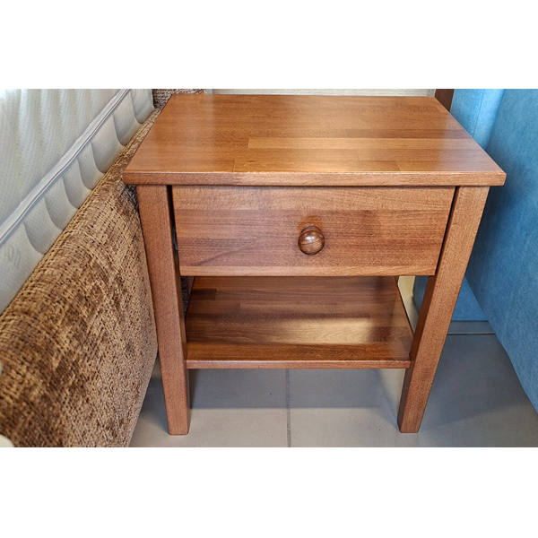 Talia masívny nočný stolík