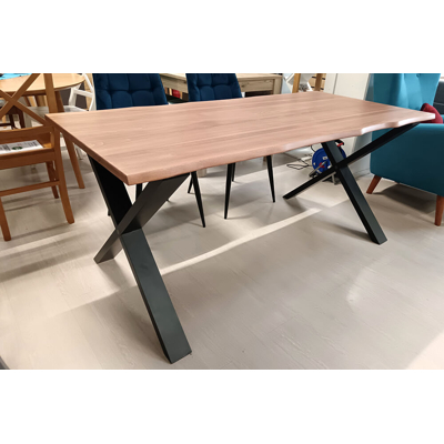 XAVER bukový jedálenský stôl