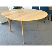 OLIVER jedálenský stôl