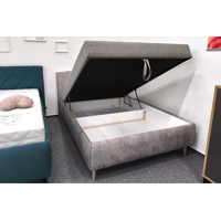 Trendy čalúnená retro posteľ